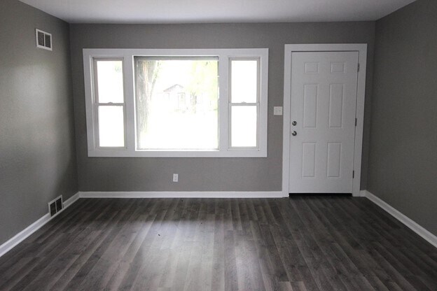 Sala de estar - 2222 S Santa Fe St