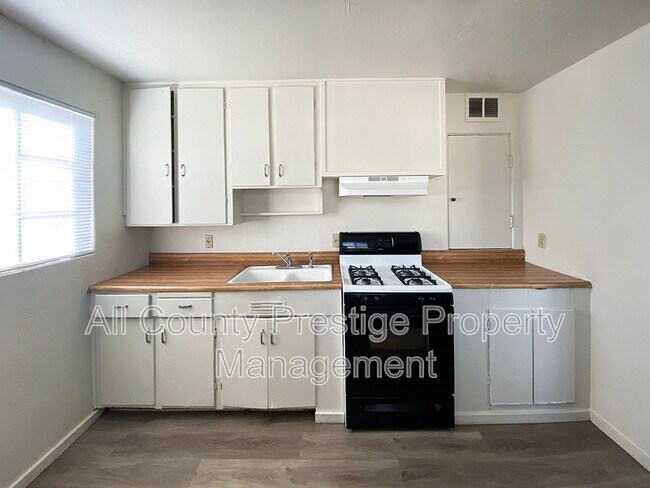 Foto del edificio - 1911 E Osborn Rd