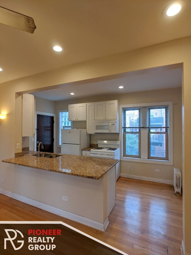 Foto del edificio - 4229 N Paulina St
