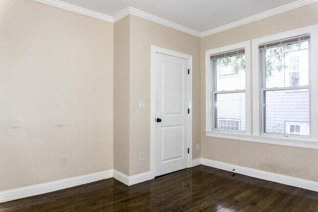 Building Photo - 26 Glen Rd