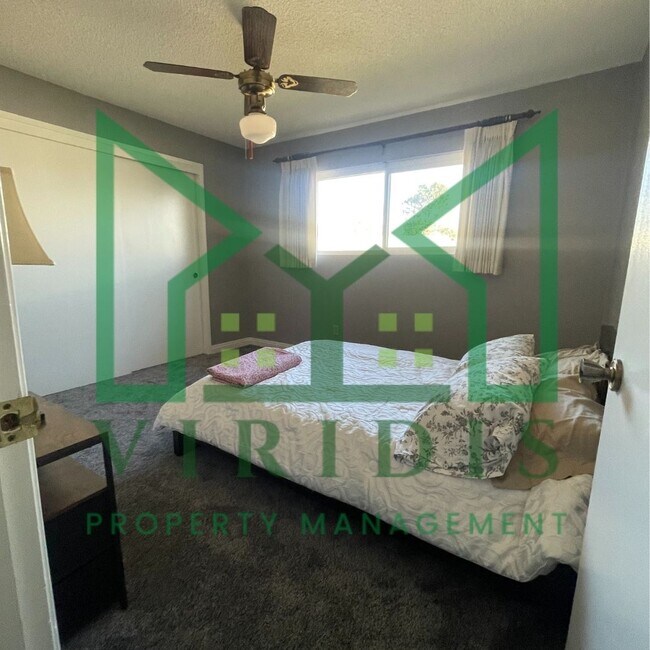 Foto del edificio - 6501 Caswell Ave