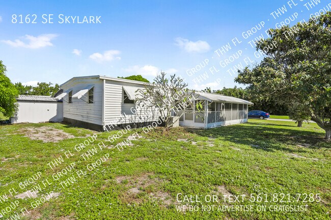 Foto del edificio - 8162 SE Skylark Ave