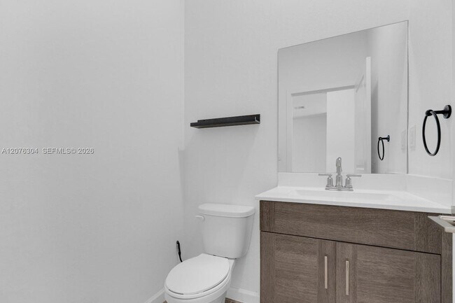 Foto del edificio - 805 SE 18th St