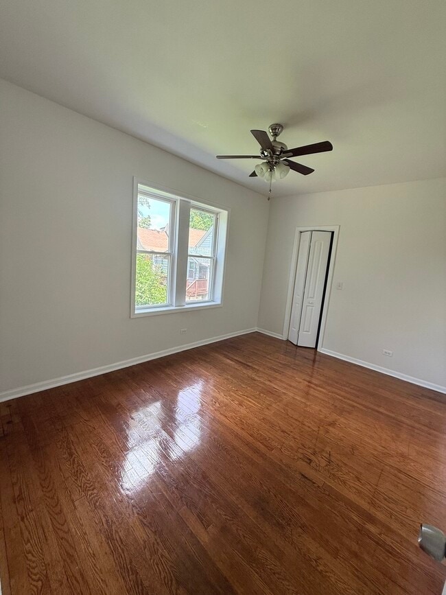 Foto del edificio - 7628 S Drexel Ave