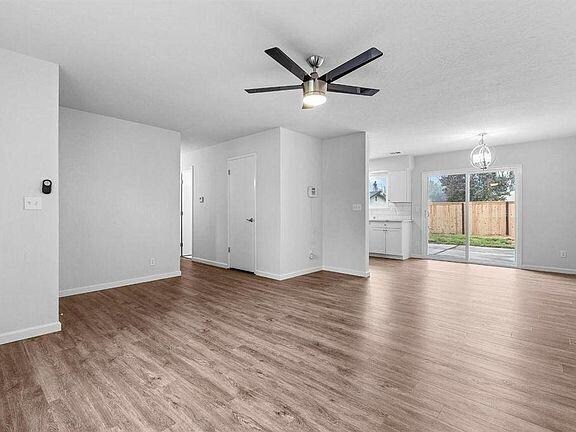 Primary Photo - 1478 Ashcroft Ave