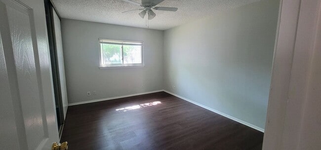 Building Photo - 1331 Bayou Dr