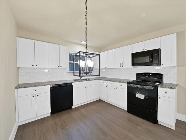 Foto del edificio - 306 Renfro St