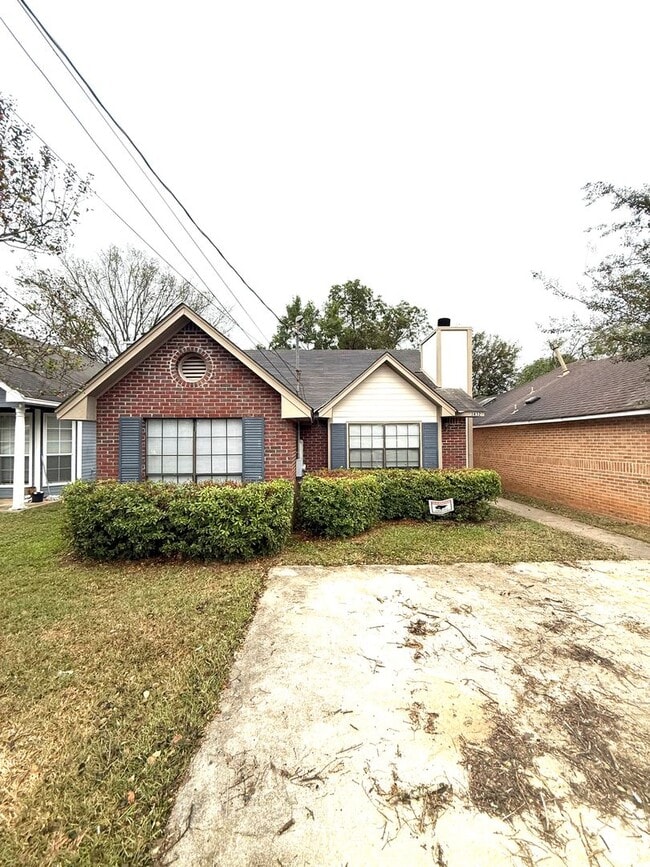 Building Photo - 3832 Hudson Ct