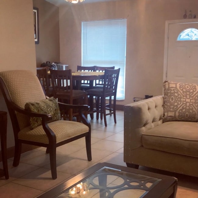 Building Photo - 2324 Peppermill Rd