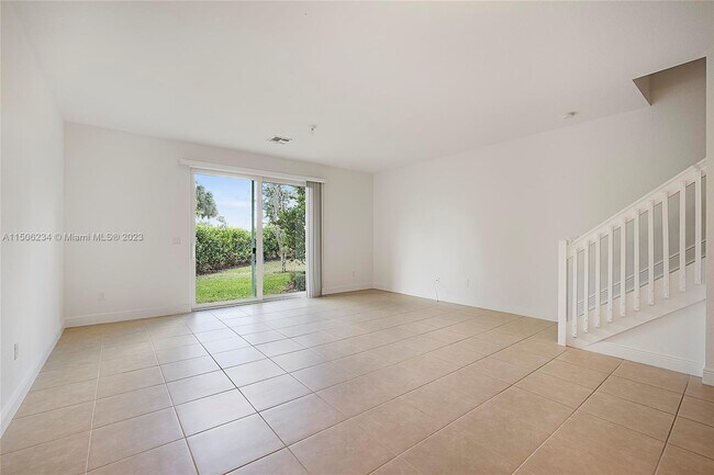 Building Photo - 4655 Windmill Ln