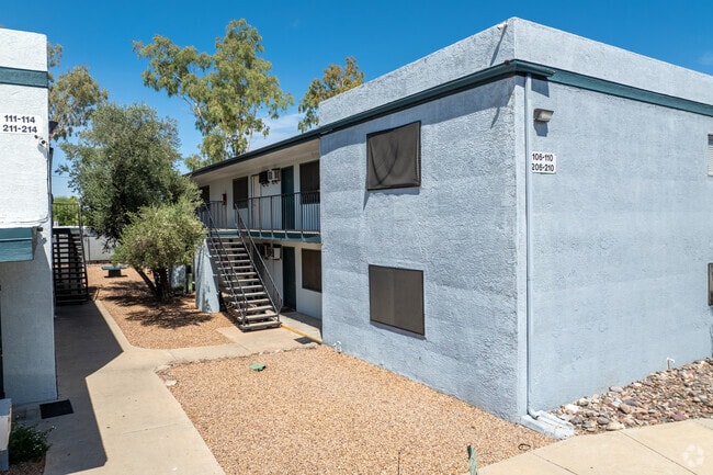 Building Photo - Tucson Terrace