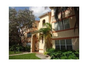 Building Photo - 3450 Pinewalk Dr N