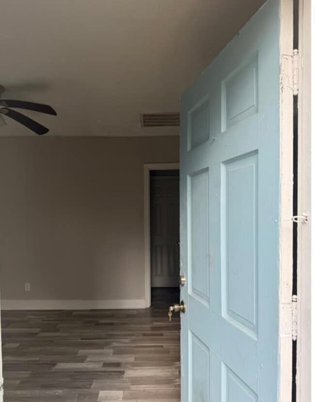 Building Photo - 3740 Hines Ave