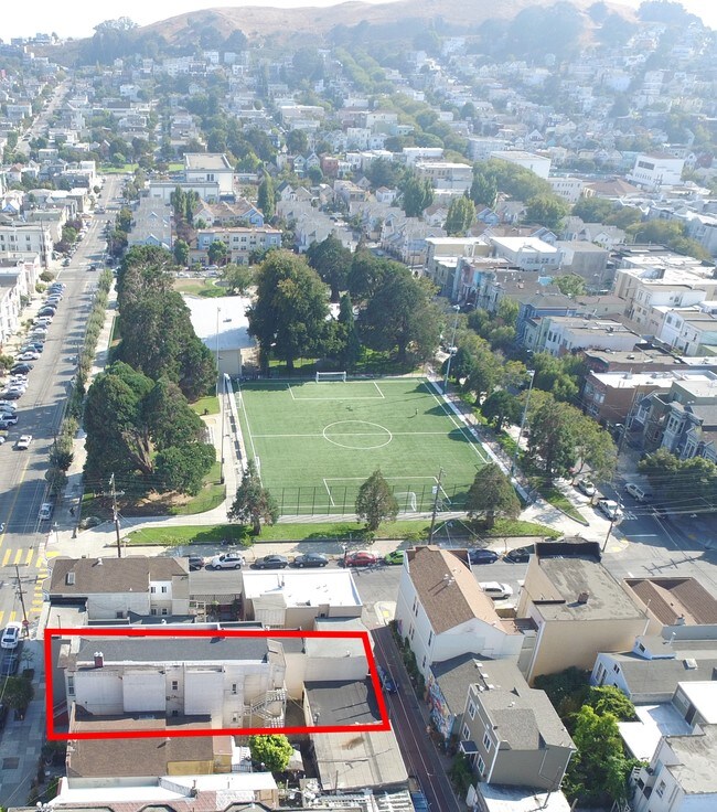 Building Photo - Duplex