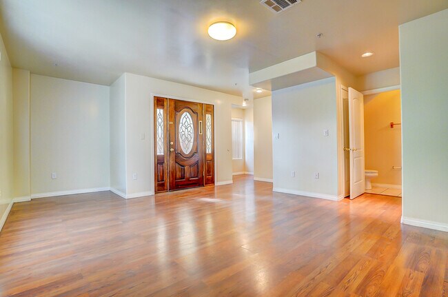 Foto del edificio - 3105 Walton Ave