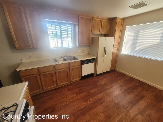 Building Photo - 3 br, 2 bath House - 1622 Cottonwood St.