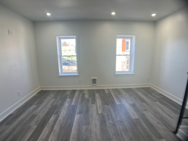 Building Photo - 4313 Waln St