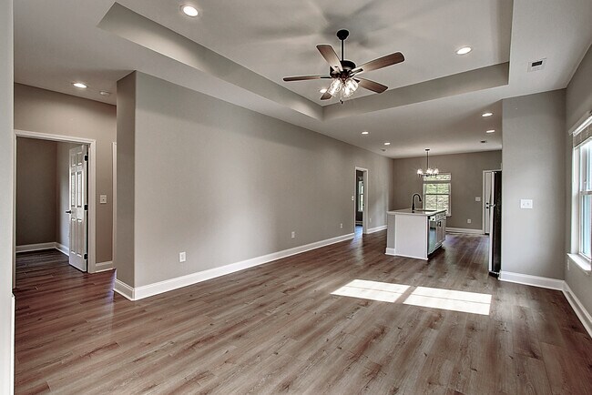 Building Photo - 536 Catalina Ct