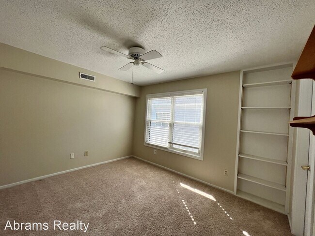 Building Photo - 3 br, 2.5 bath House - 2302 Bergen Ct.