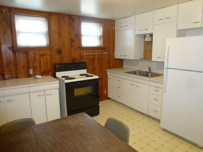 Building Photo - 1 bedroom in Billings MT 59102