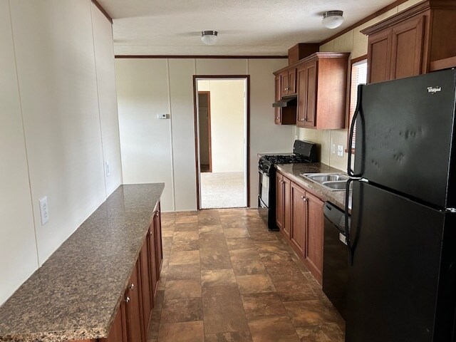 Building Photo - 3 bed home in a great location