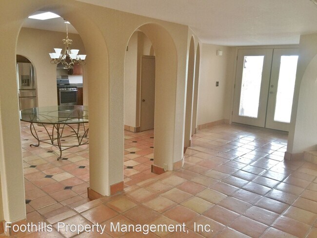 Building Photo - 3 br, 3 bath House - 275 Manzanita Drive