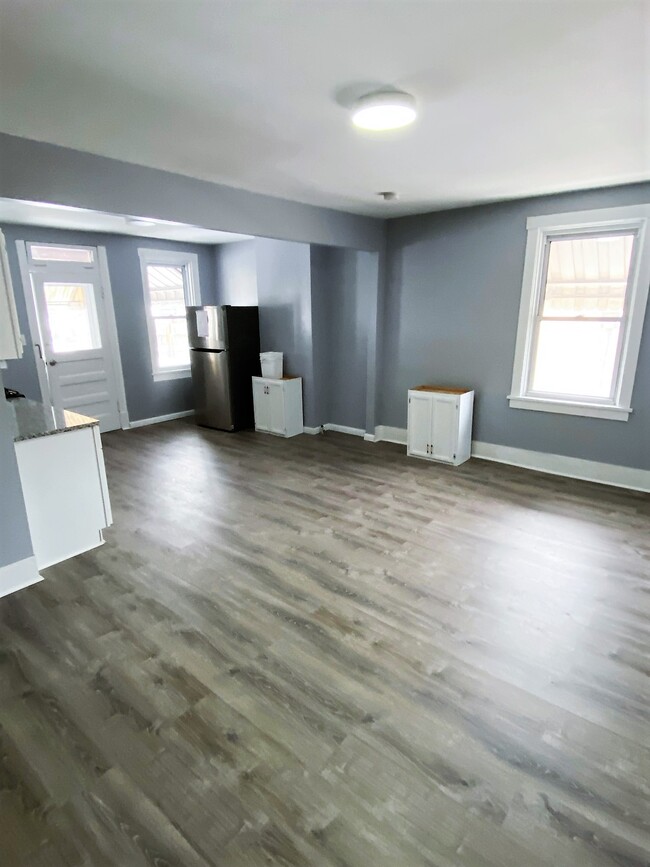 Building Photo - 848 Allegheny River Blvd