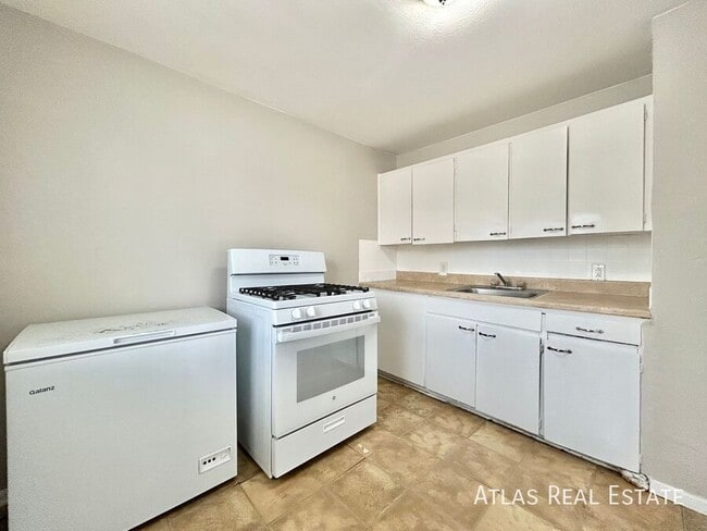 Foto del edificio - 3825 S King St