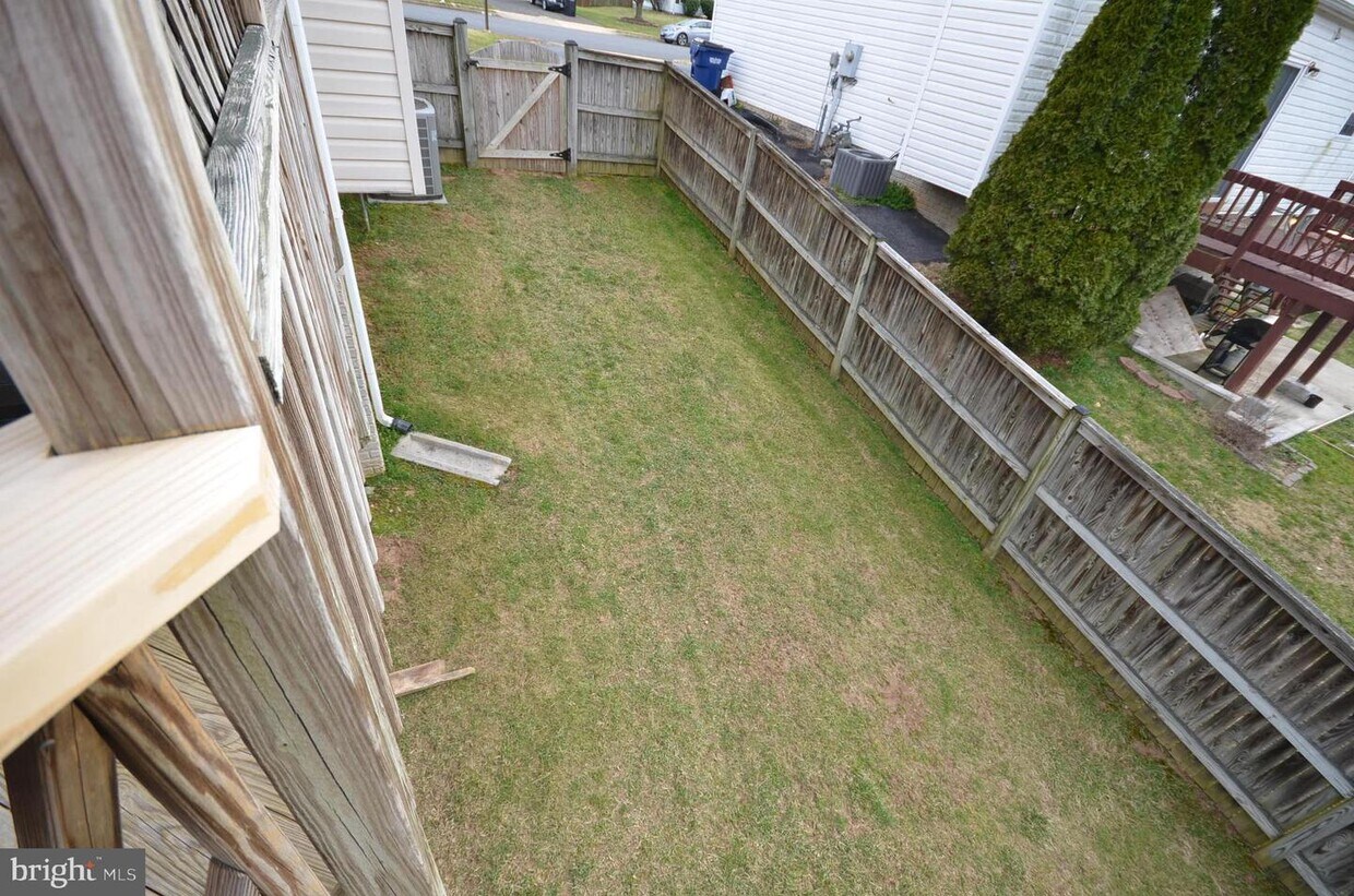 Primary Photo - 6134 Oaklawn Ln