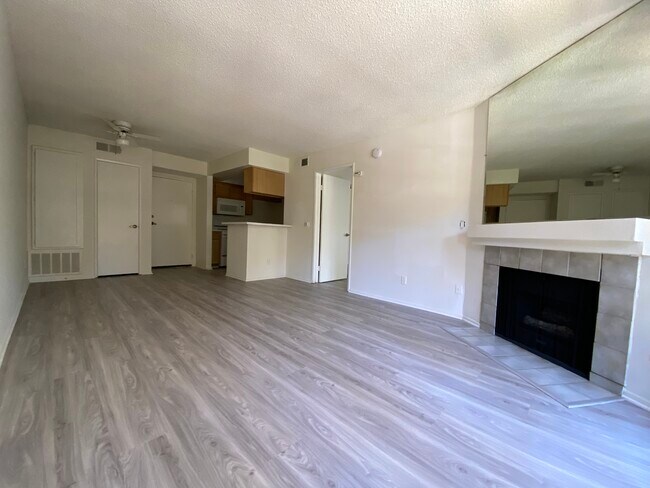 1 dormitorio, 2 baños - 750 - Sala de estar y comedor - A & J Investments