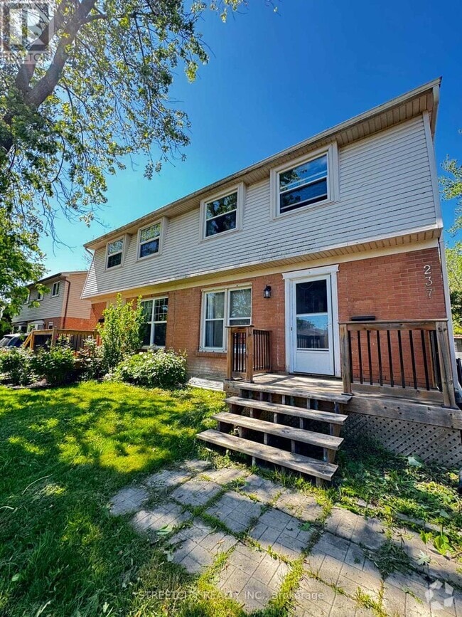 Building Photo - 237 Homestead Crescent