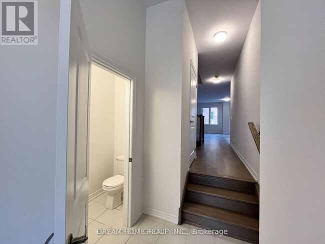 Photo du bâtiment - 8 Brofarm Ln