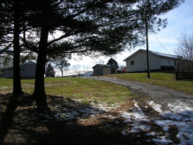 Building Photo - 3812 Charlie Moran Hwy