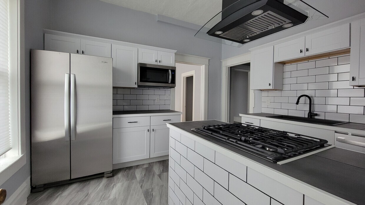 Kitchen - 268 C St
