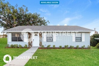 Building Photo - 339 13th Ln SW