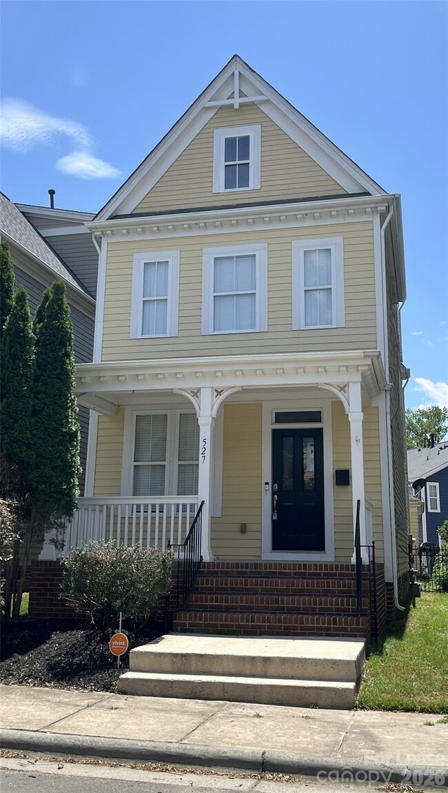 Building Photo - 527 Dubois Court