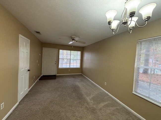 Foto del edificio - Kings Mountain Ct 1246**Fred