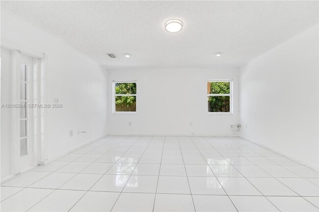 Photo - 15241 SW 150th Street House