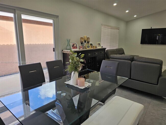 Foto del edificio - 14263 SW 177th Terrace