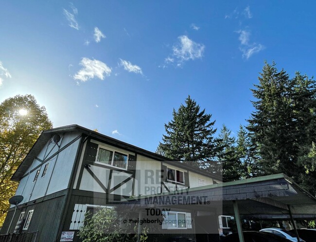 Building Photo - Charming 2 Bedroom, 2 Bathroom + Office Ap...