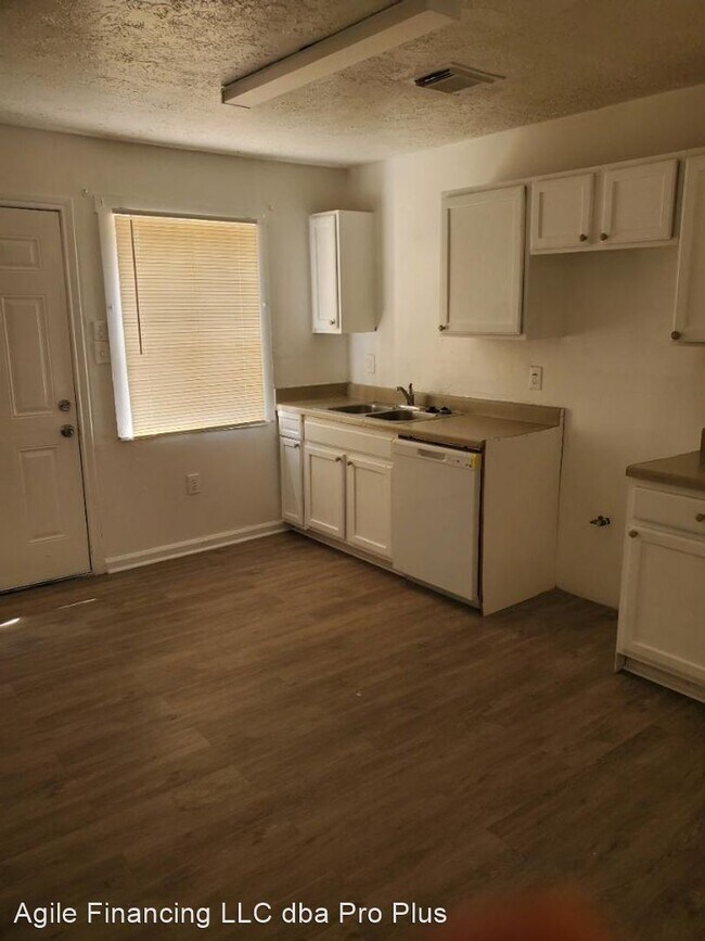 Building Photo - 3 br, 2 bath House - 9922 Gloyna Street