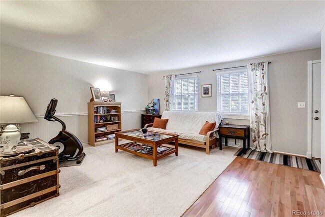 Foto del edificio - 5060 E Hinsdale Pl