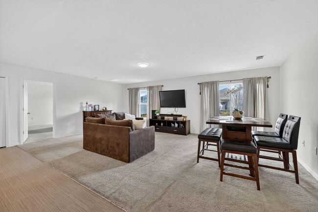 Foto del edificio - 644 SW Hoffenberg Ave