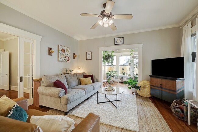 Photo - 304 Sul Ross St Apartment