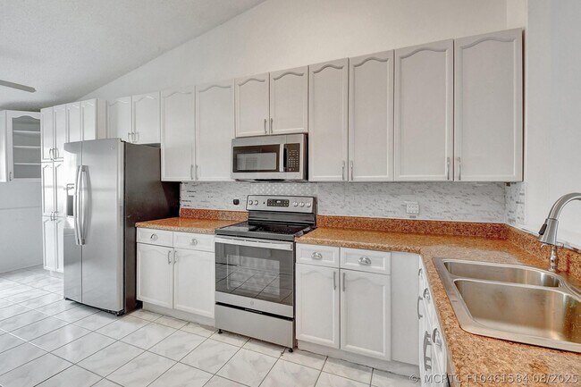 Building Photo - 5105 Arbor Glen Cir