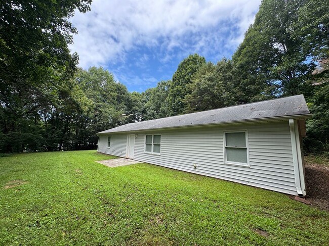 Building Photo - 169 Butterfield Cir