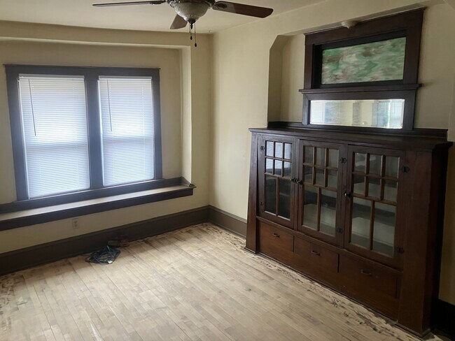 Foto del edificio - 1303 N Hawley Rd