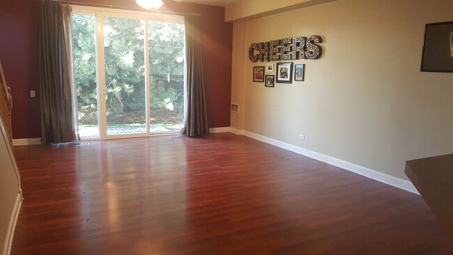 Family Room - 2516 Carrolwood Rd