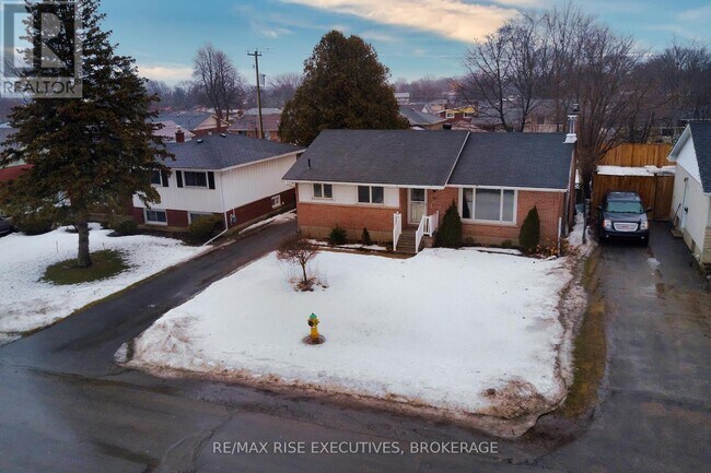 Photo du bâtiment - 86 Morenz Crescent