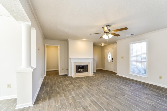 Building Photo - 782 Rain Dance Way